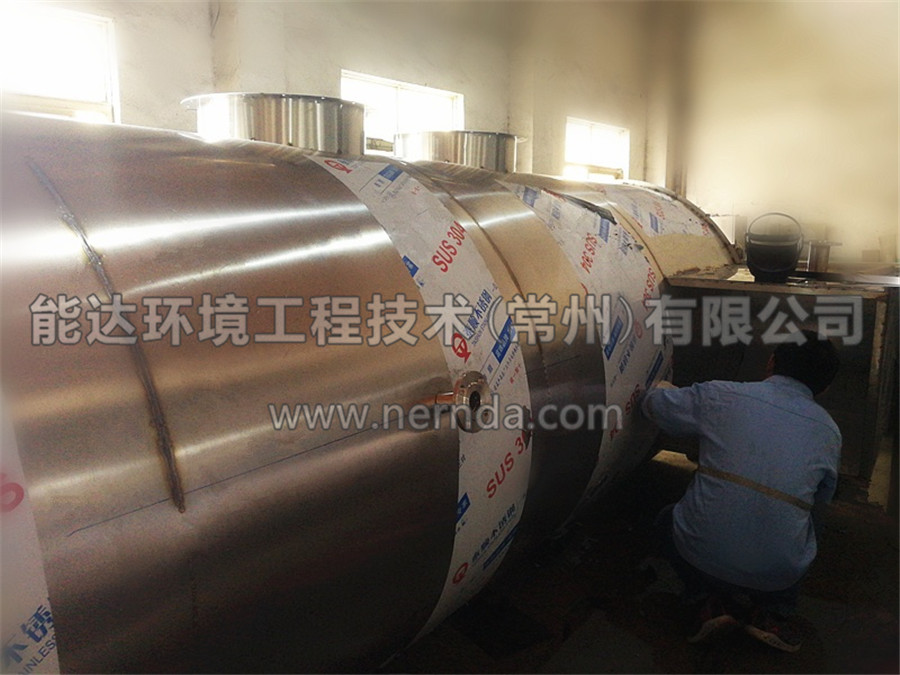 圖為能達環(huán)境生產(chǎn)部，正在緊鑼密鼓生產(chǎn)鋰電池廠廢氣處理設備廢氣噴淋吸收塔1