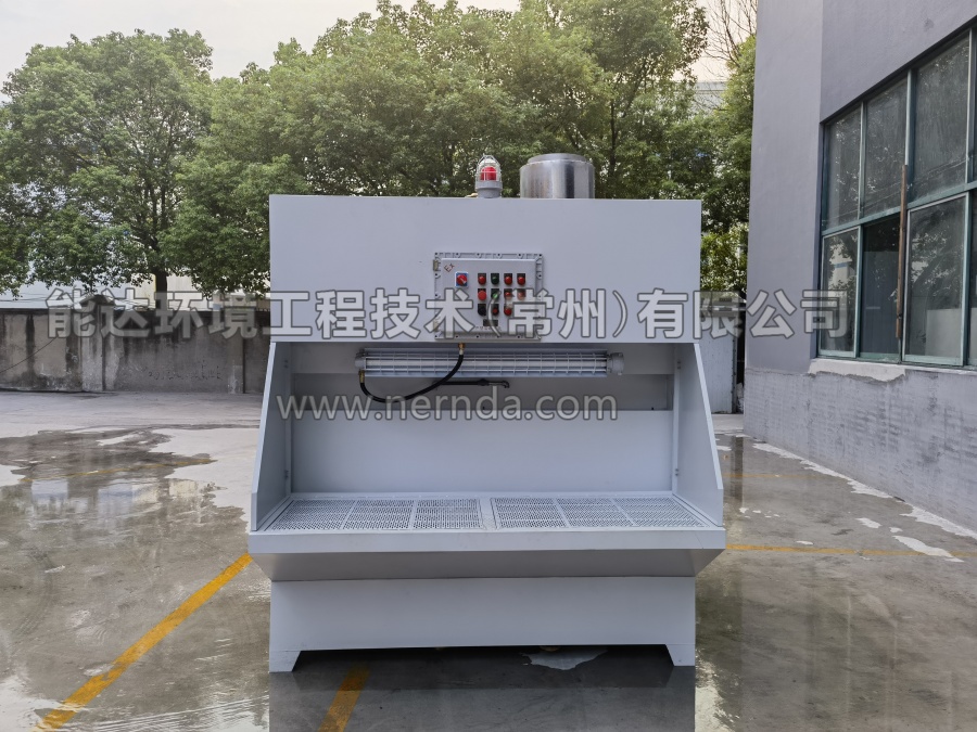 防爆濕式除塵工作臺(tái)2