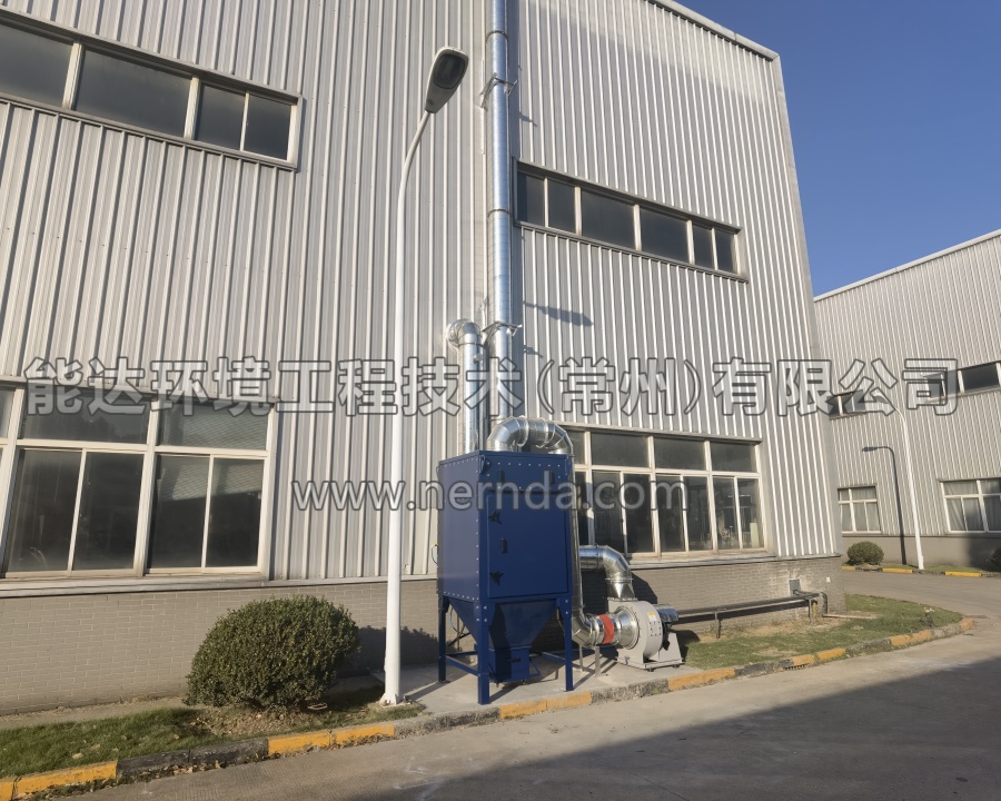 圖為我司定制的模塊濾筒除塵器整體外觀，采用模塊化設計，結(jié)構緊湊，安裝便捷。